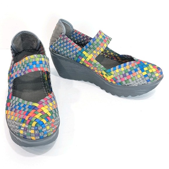 St. John's Bay Karma Woven Mary Jane Shoes Size 8 Wedge Heel Vibrant Multicolor - Picture 1 of 8